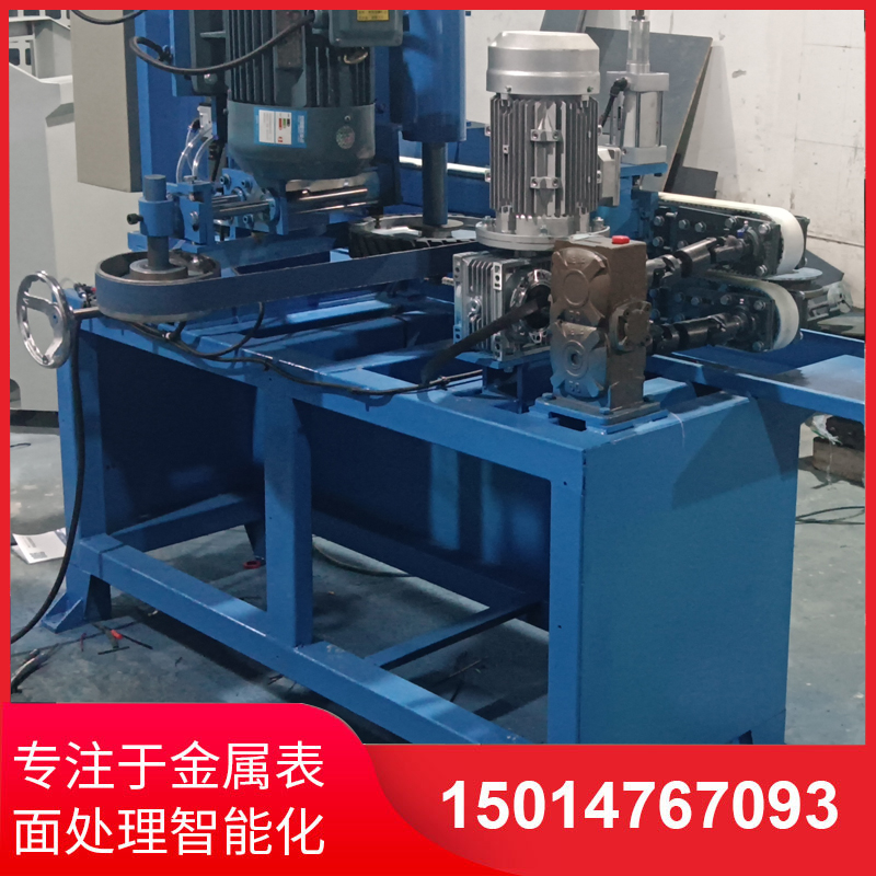 自(zi)動(dong)側麵砂光機(ji)廠傢(jia)